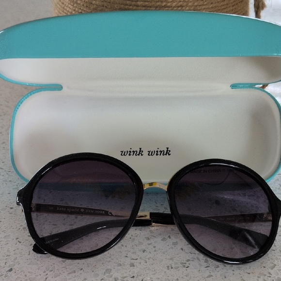 kate spade Accessories - KATE SPADE Black Round Sunglasses Comes With Teal 🩵 Case No Call Outs Warn Once